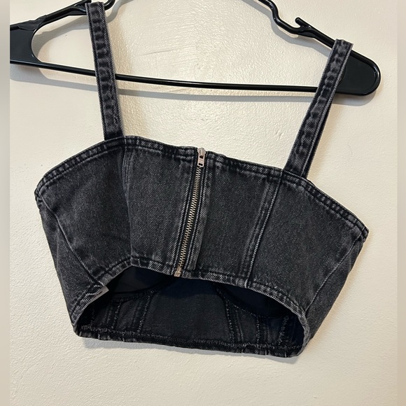 NAK-D. Size 34. Cropped top. - Picture 4 of 4